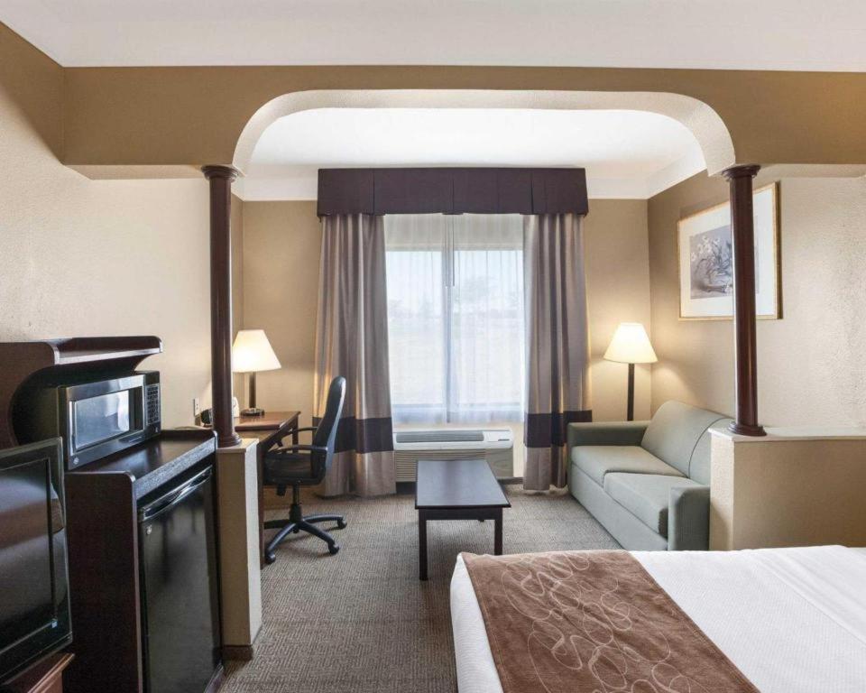 Comfort Suites Plainview Exteriör bild