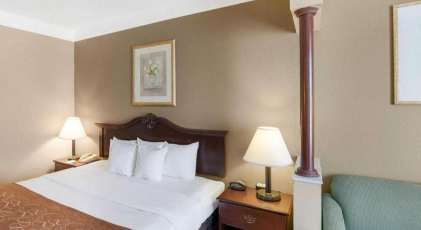 Comfort Suites Plainview Exteriör bild