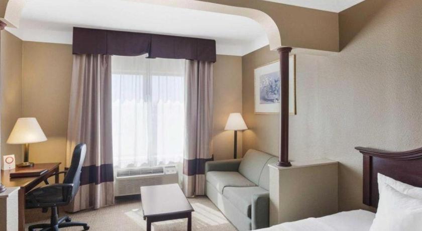 Comfort Suites Plainview Exteriör bild
