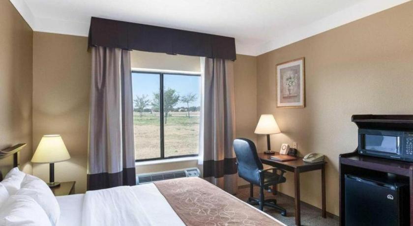 Comfort Suites Plainview Exteriör bild